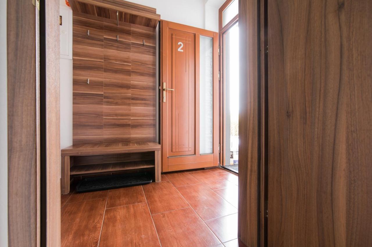 Apartmany Butterfly Besenova Ngoại thất bức ảnh