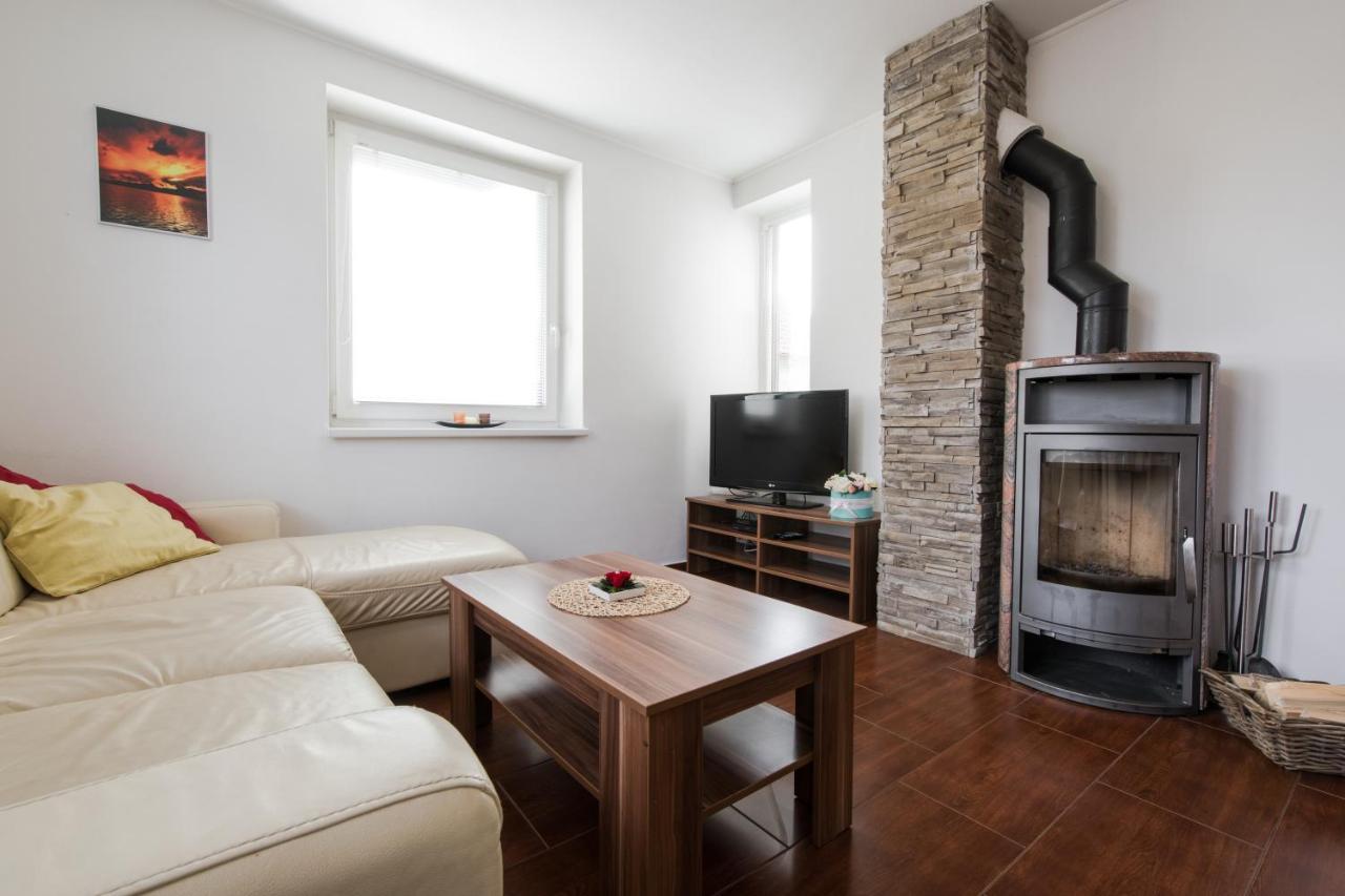 Apartmany Butterfly Besenova Ngoại thất bức ảnh