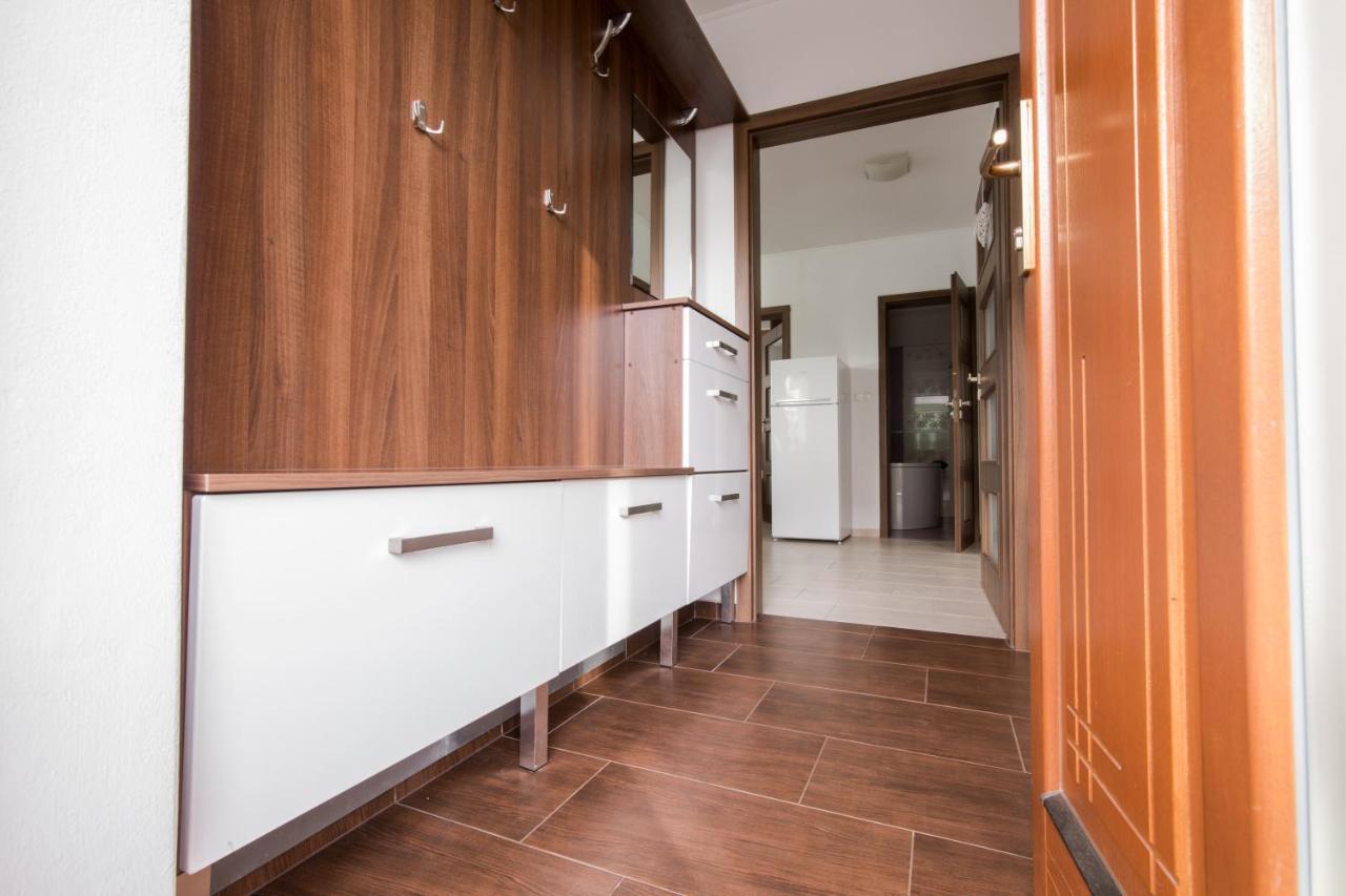 Apartmany Butterfly Besenova Ngoại thất bức ảnh
