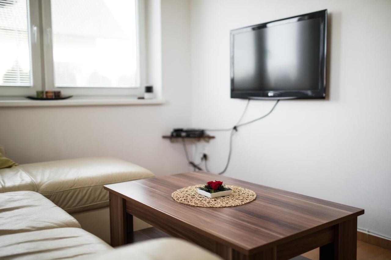 Apartmany Butterfly Besenova Ngoại thất bức ảnh