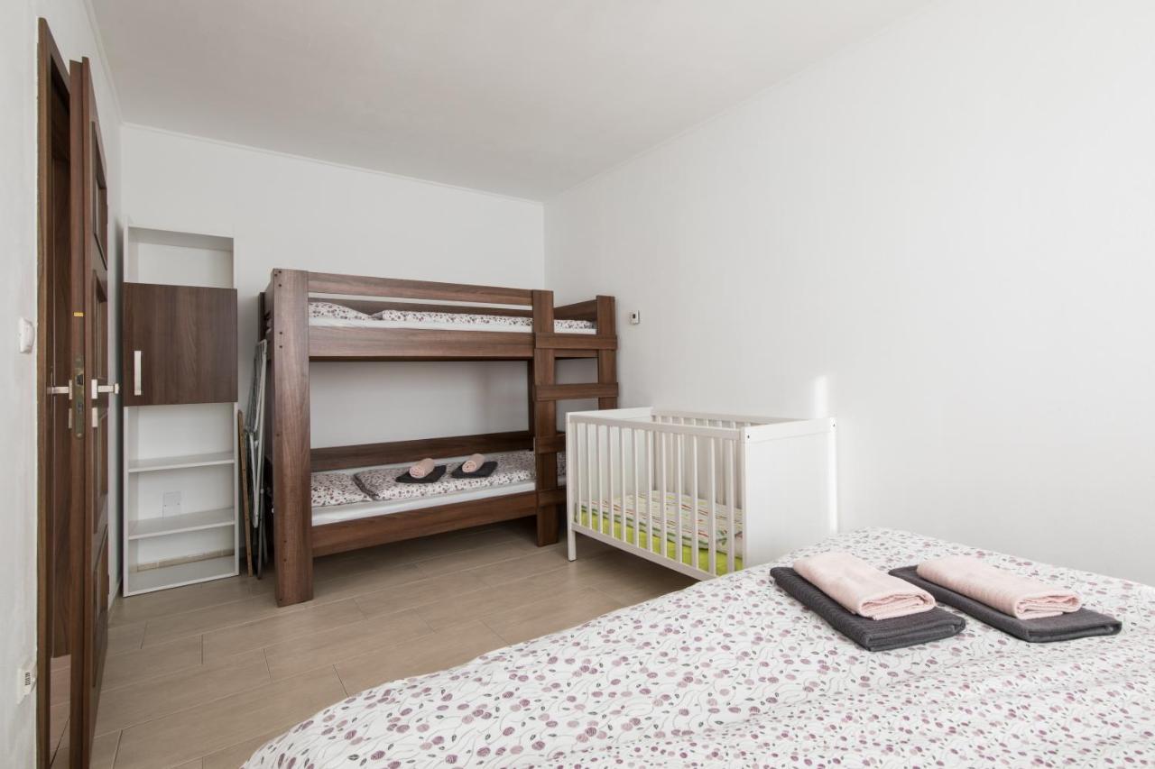 Apartmany Butterfly Besenova Ngoại thất bức ảnh
