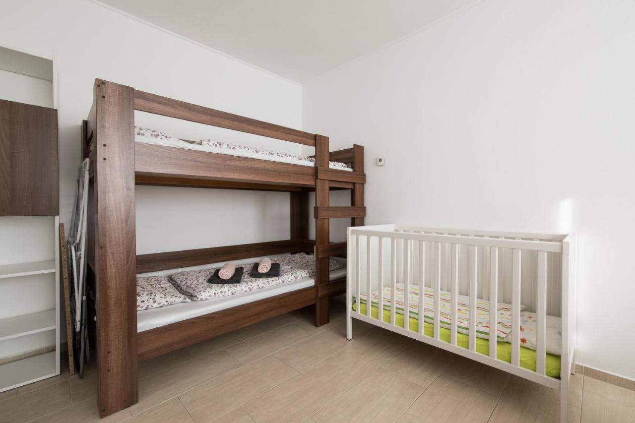 Apartmany Butterfly Besenova Ngoại thất bức ảnh