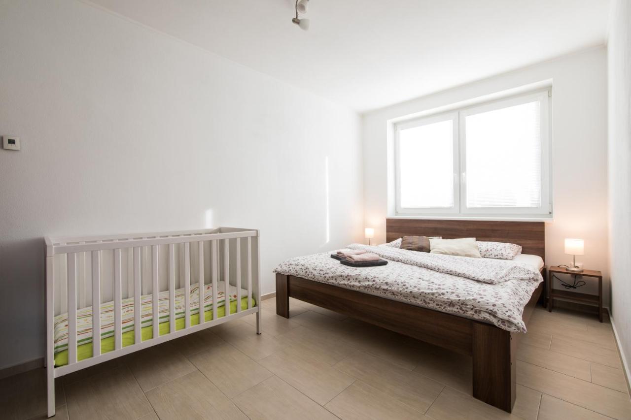 Apartmany Butterfly Besenova Ngoại thất bức ảnh